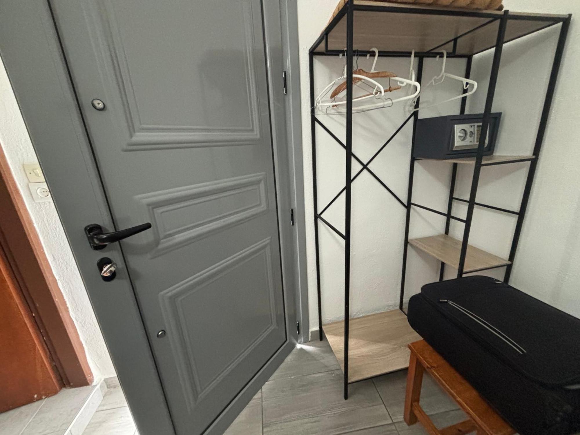 Scirocco Rooms Лутрон Экстерьер фото