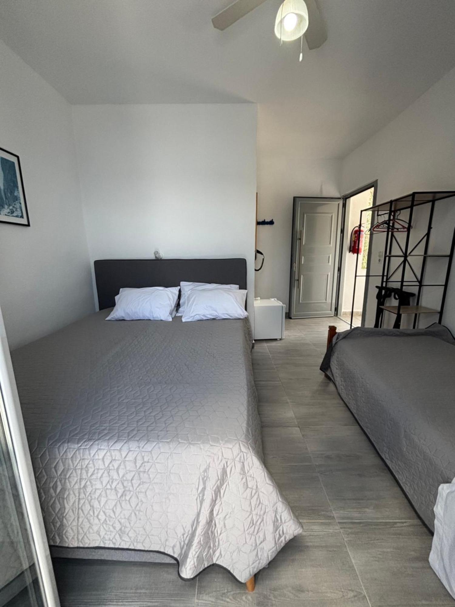 Scirocco Rooms Лутрон Экстерьер фото