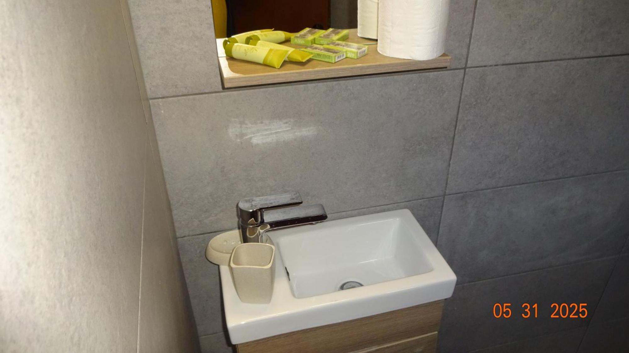 Scirocco Rooms Лутрон Экстерьер фото