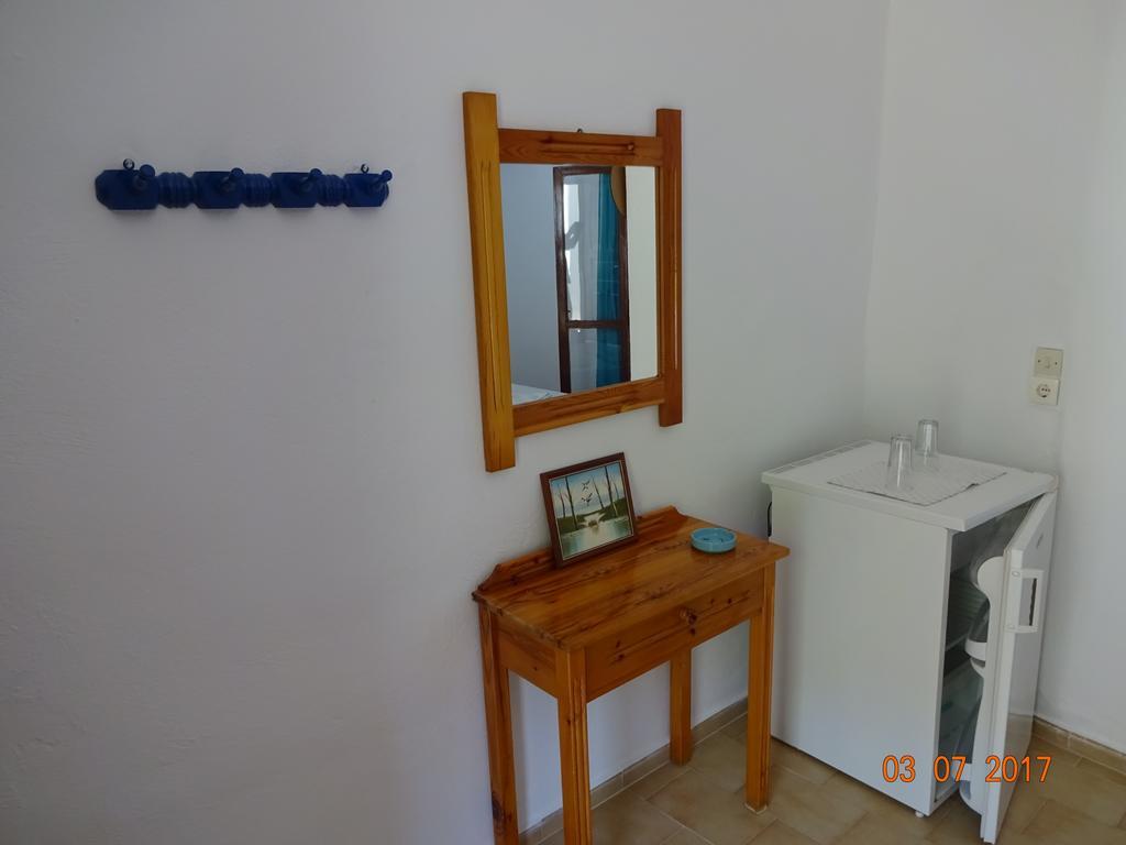 Scirocco Rooms Лутрон Экстерьер фото